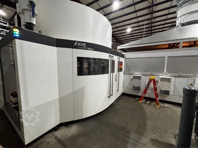 Beverage production machine KHS Bottling Water Bottling Line 72.000 bph